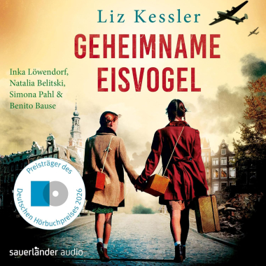 Zwei Mädchen mit Mänteln und Koffern halten sich an der Hand und laufen in eine Stadt hinein. In der Luft fliegen zwei Propellerflugzeuge.